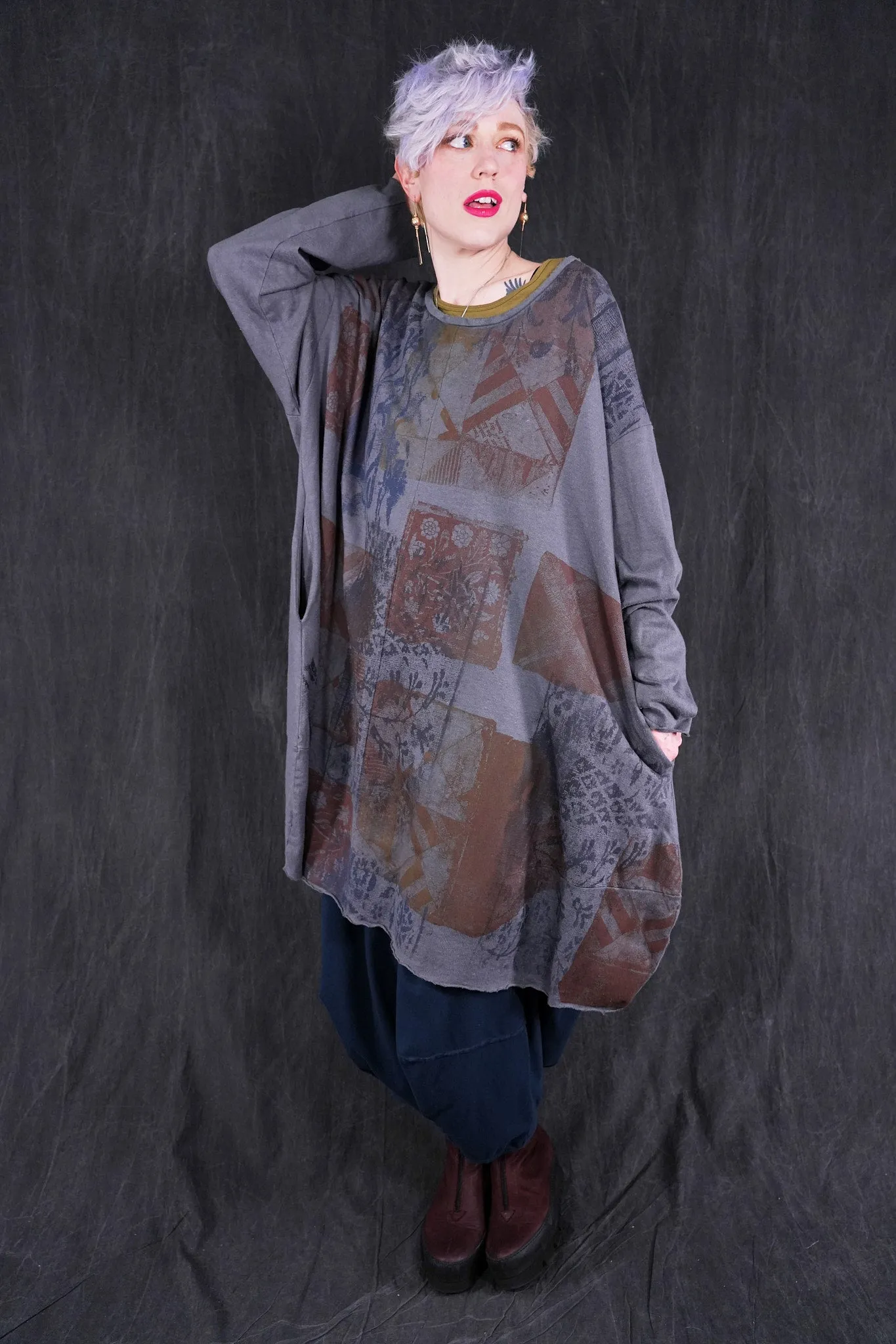 7240 Winter Story Dress Rock-P