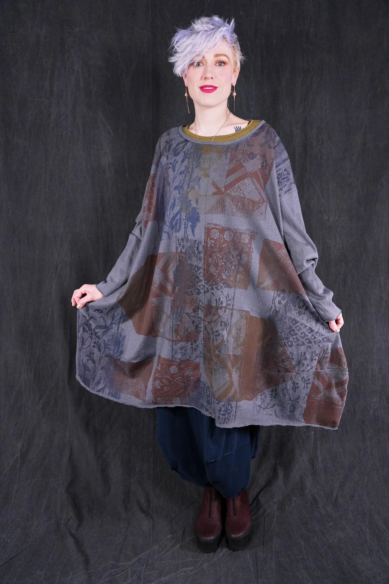 7240 Winter Story Dress Rock-P