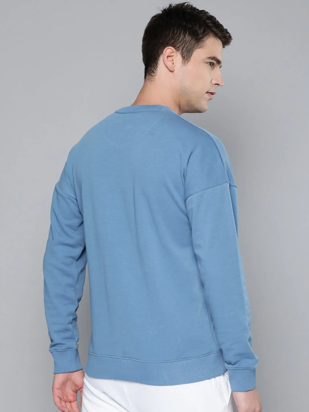 Alcis Men Blue Solid Sweatshirt