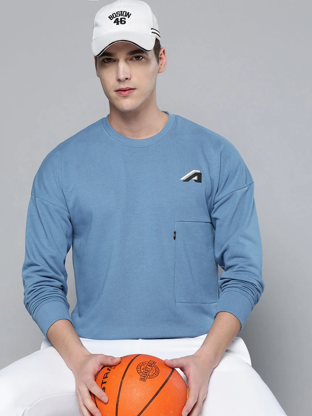 Alcis Men Blue Solid Sweatshirt