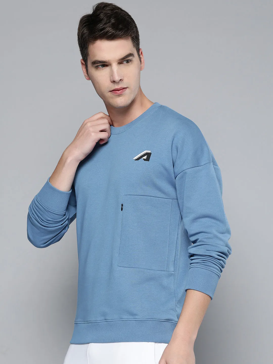 Alcis Men Blue Solid Sweatshirt