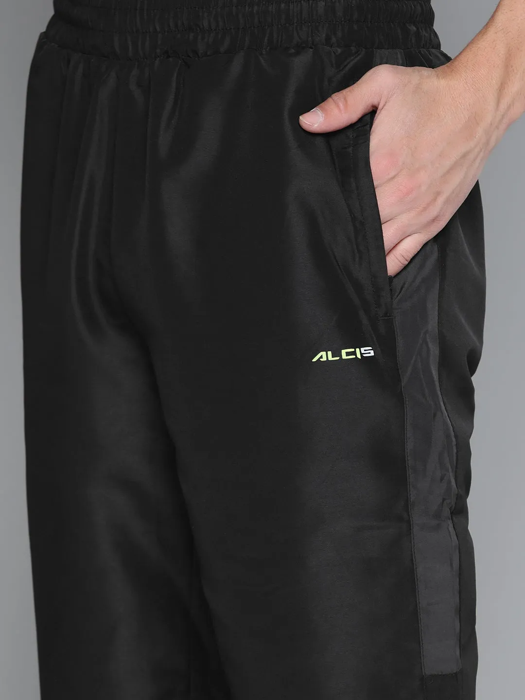 Alcis Men Color Blocked Black Track Suit