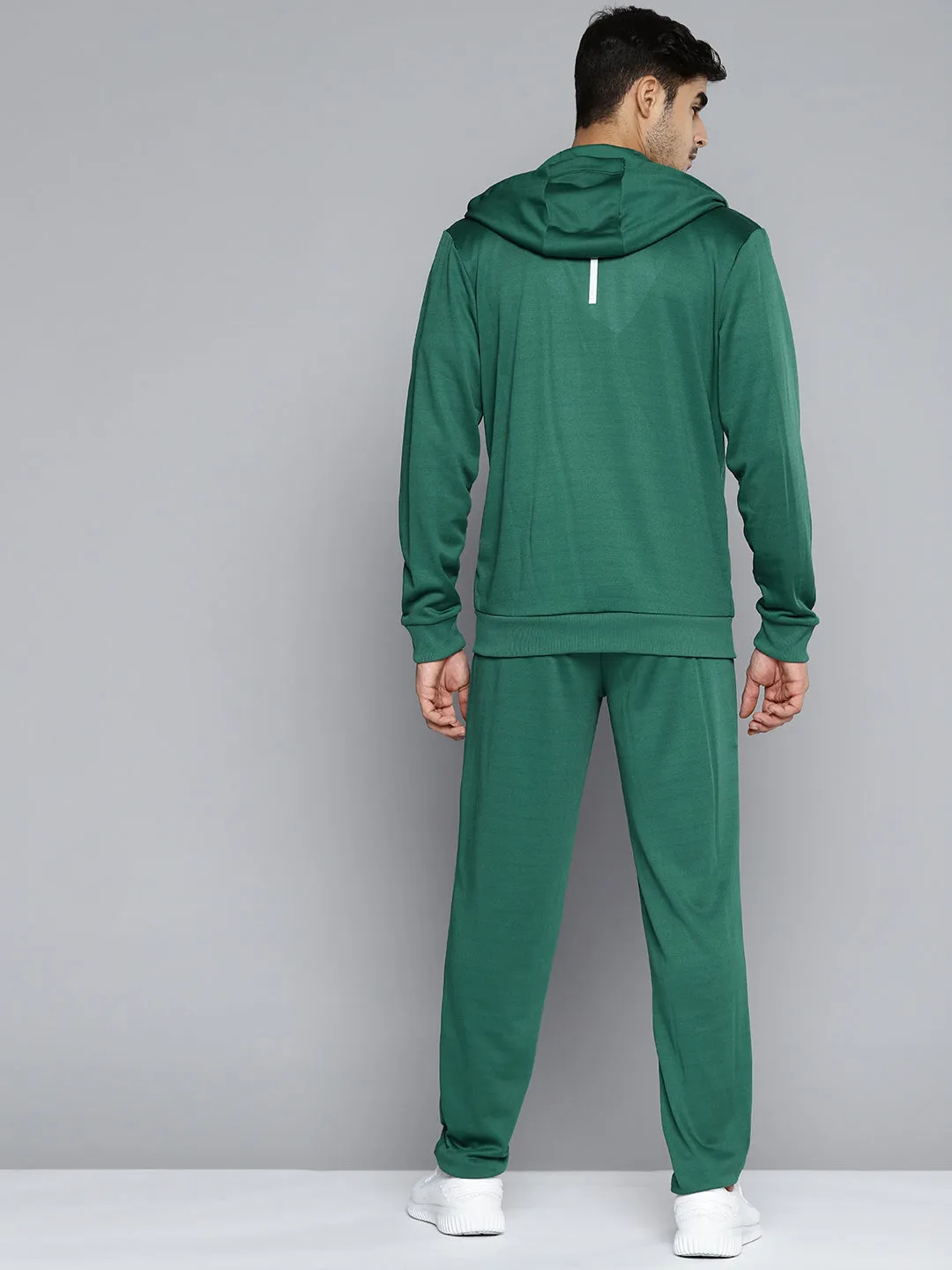 Alcis Men Green Solid Tracksuit