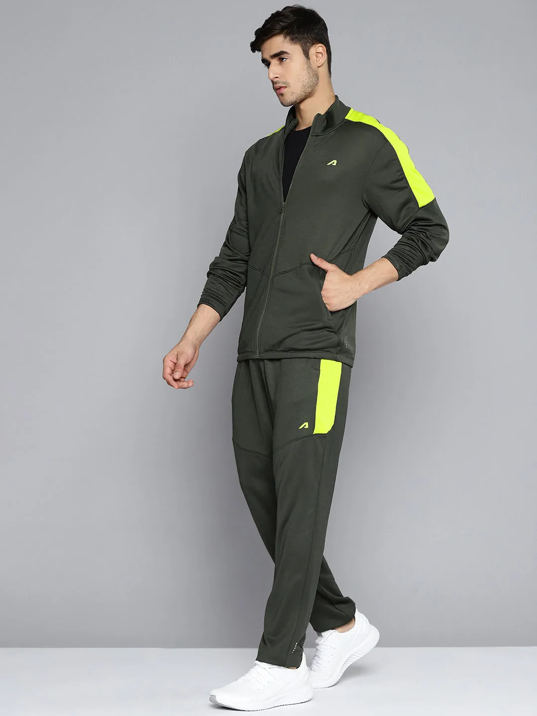Alcis Men Olive Green Solid Tracksuit