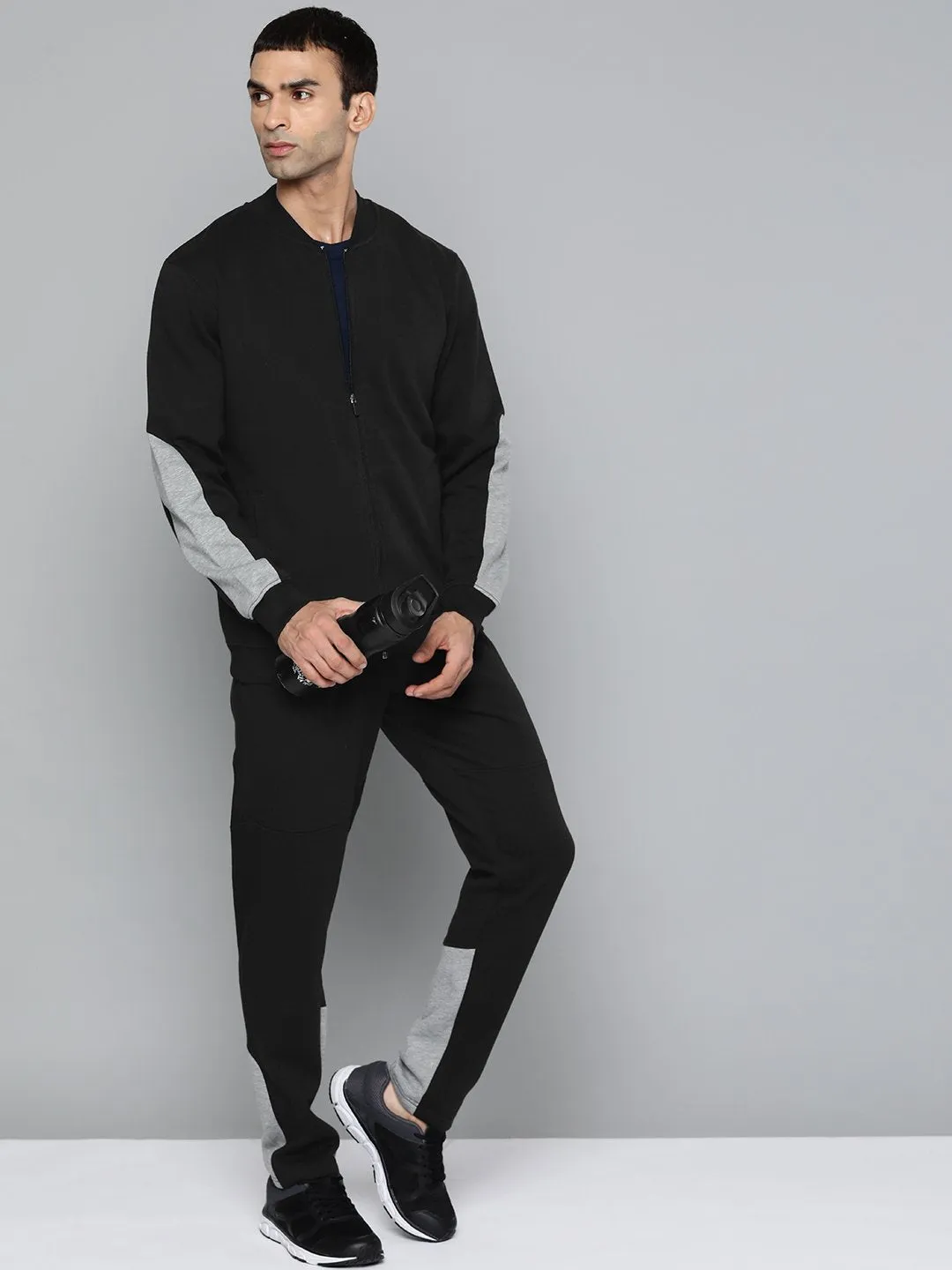 Alcis Men Solid Black Tracksuits
