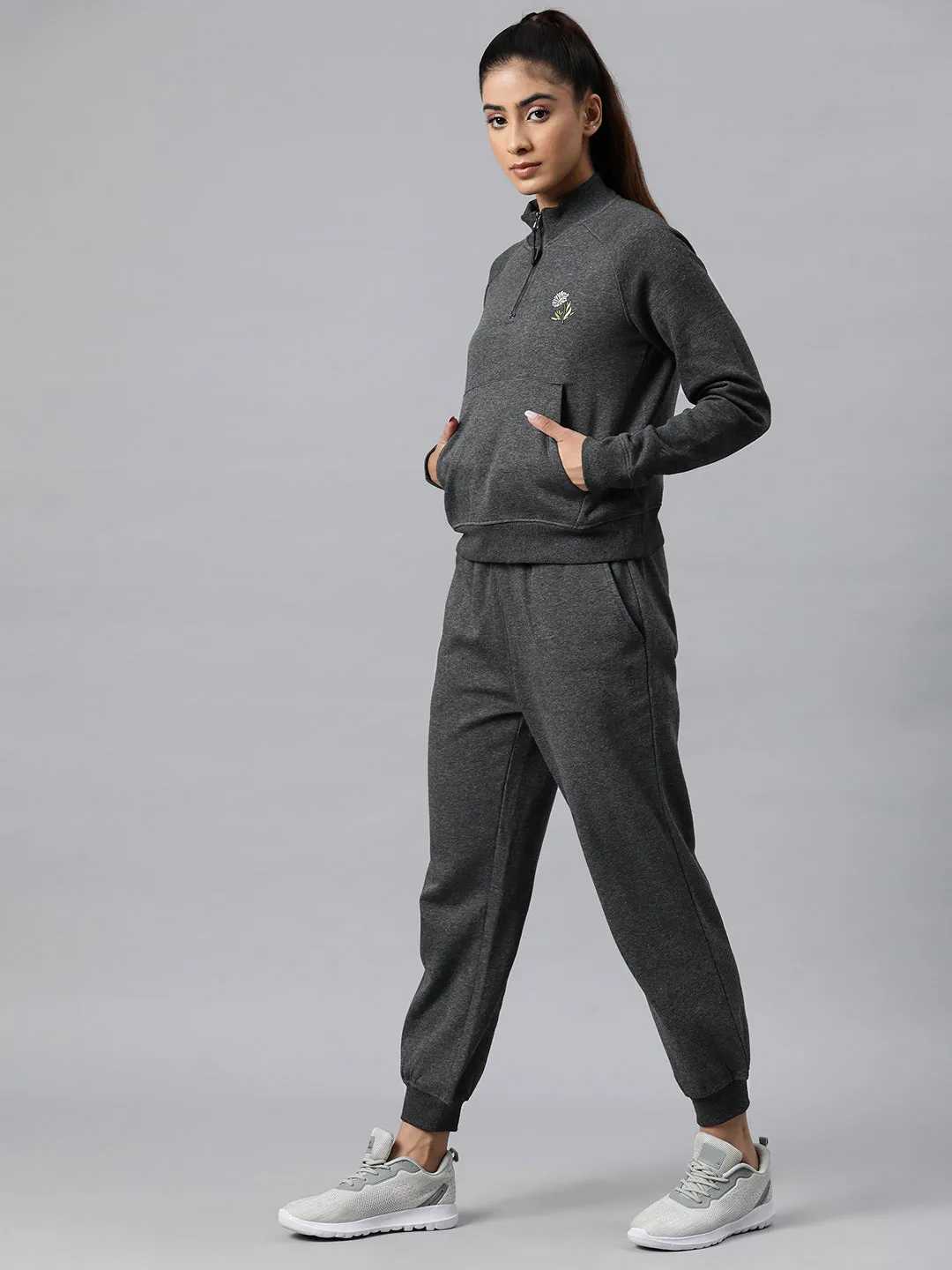 Alcis Women Typography Print Mid-Rise Tracksuit