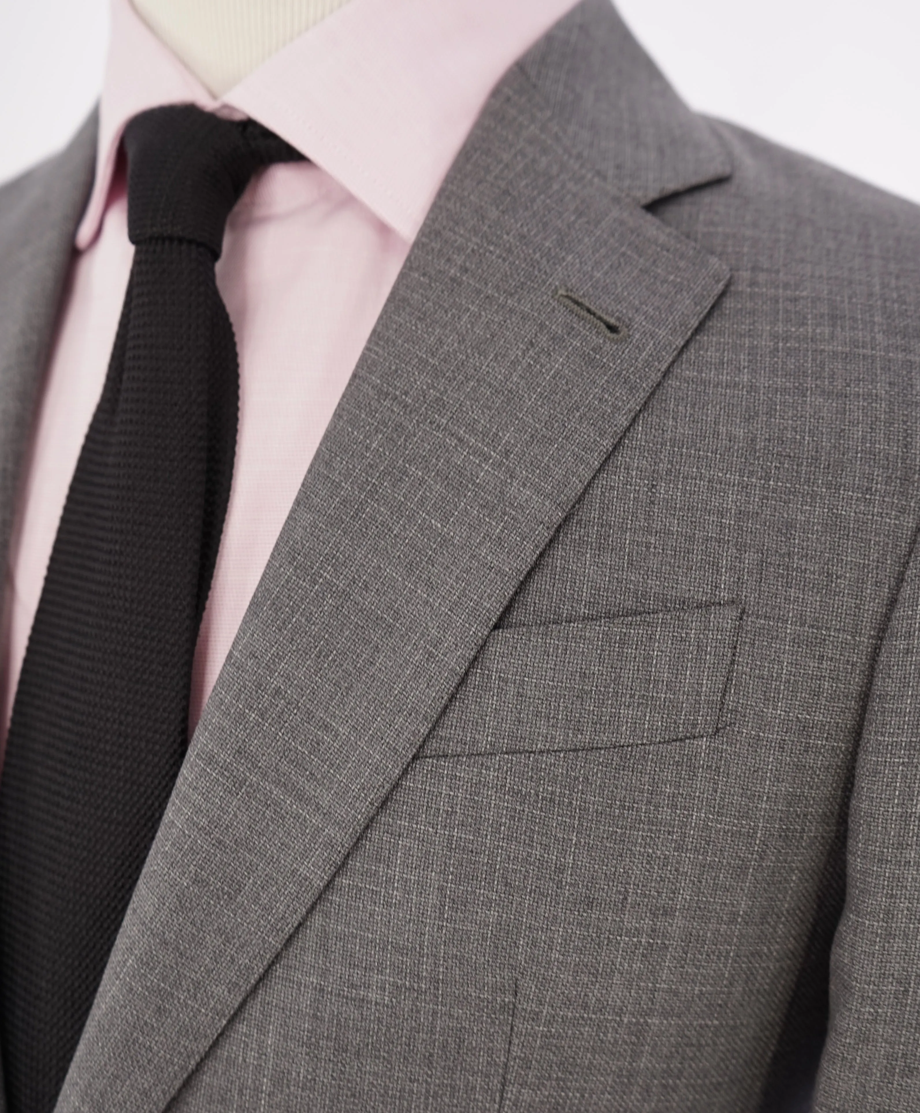 ARMANI COLLEZIONI - Gray Basket Weave Textured "G Line" Suit - 36R