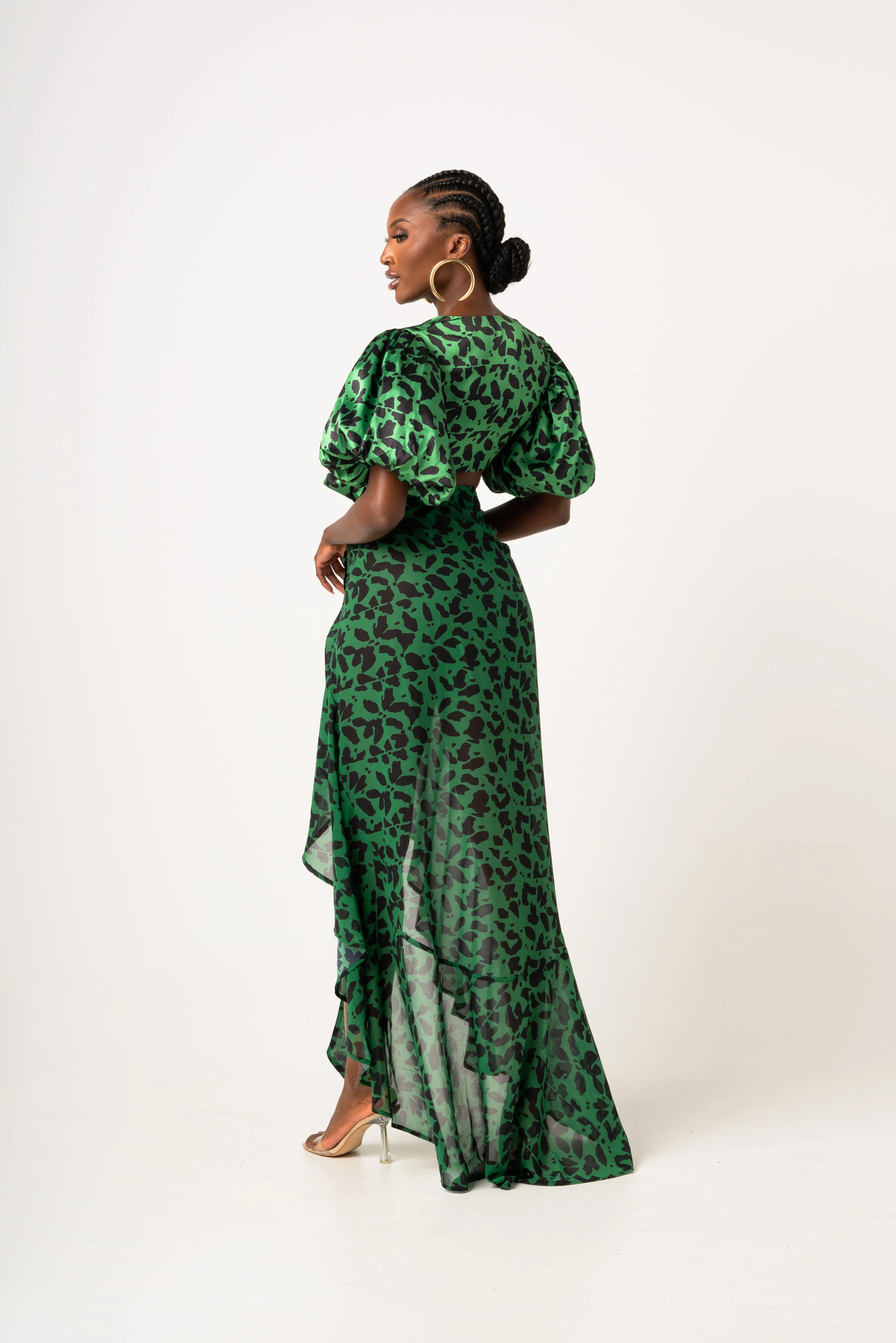 AZI PUFFY SLEEVE FRONT TIE CROP TOP