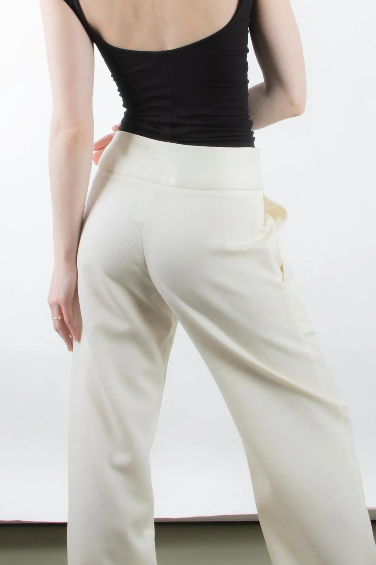 Beatrix Trousers - Off-white (PO)