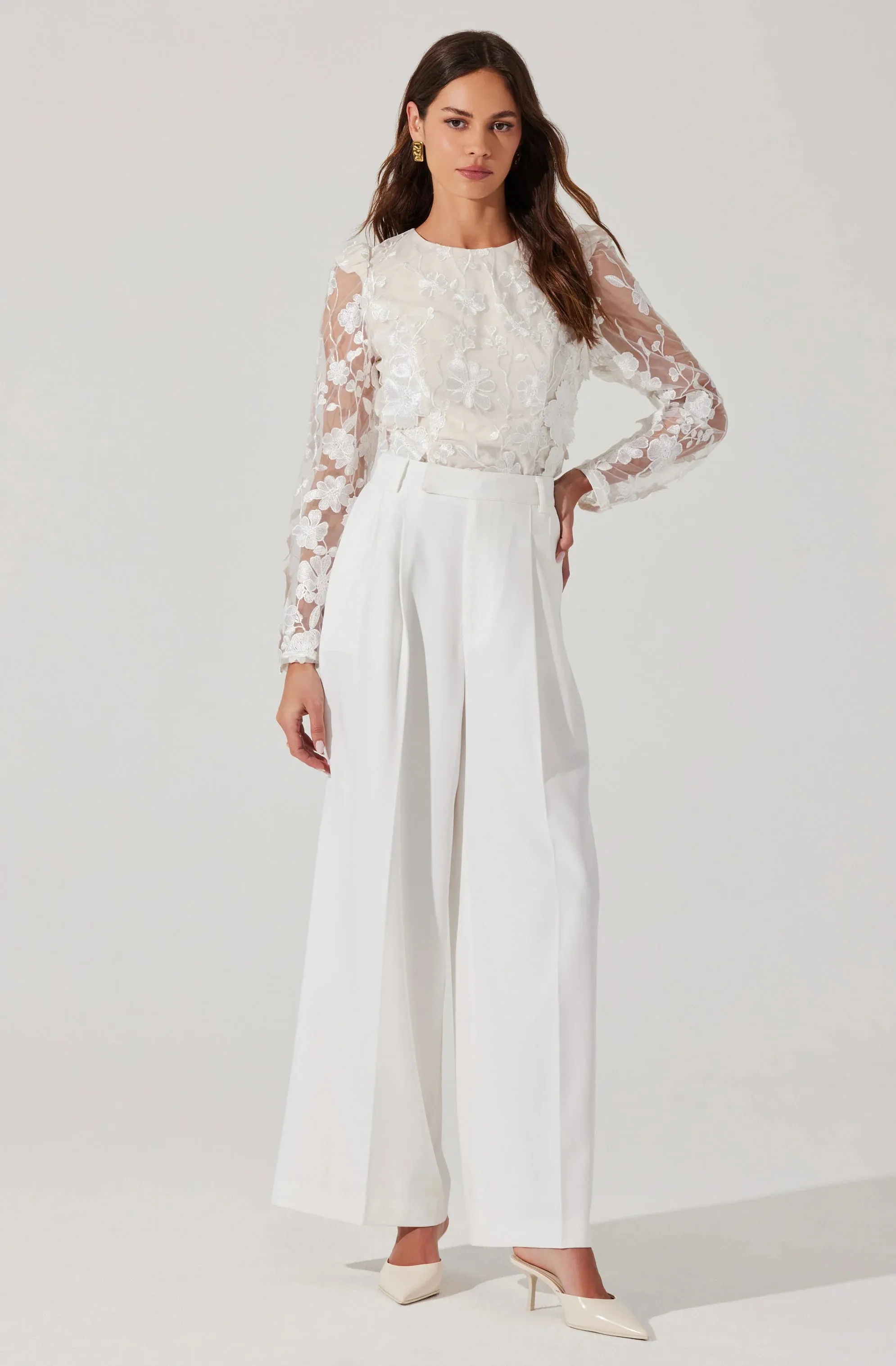 Bryne Floral Appliqué Top
