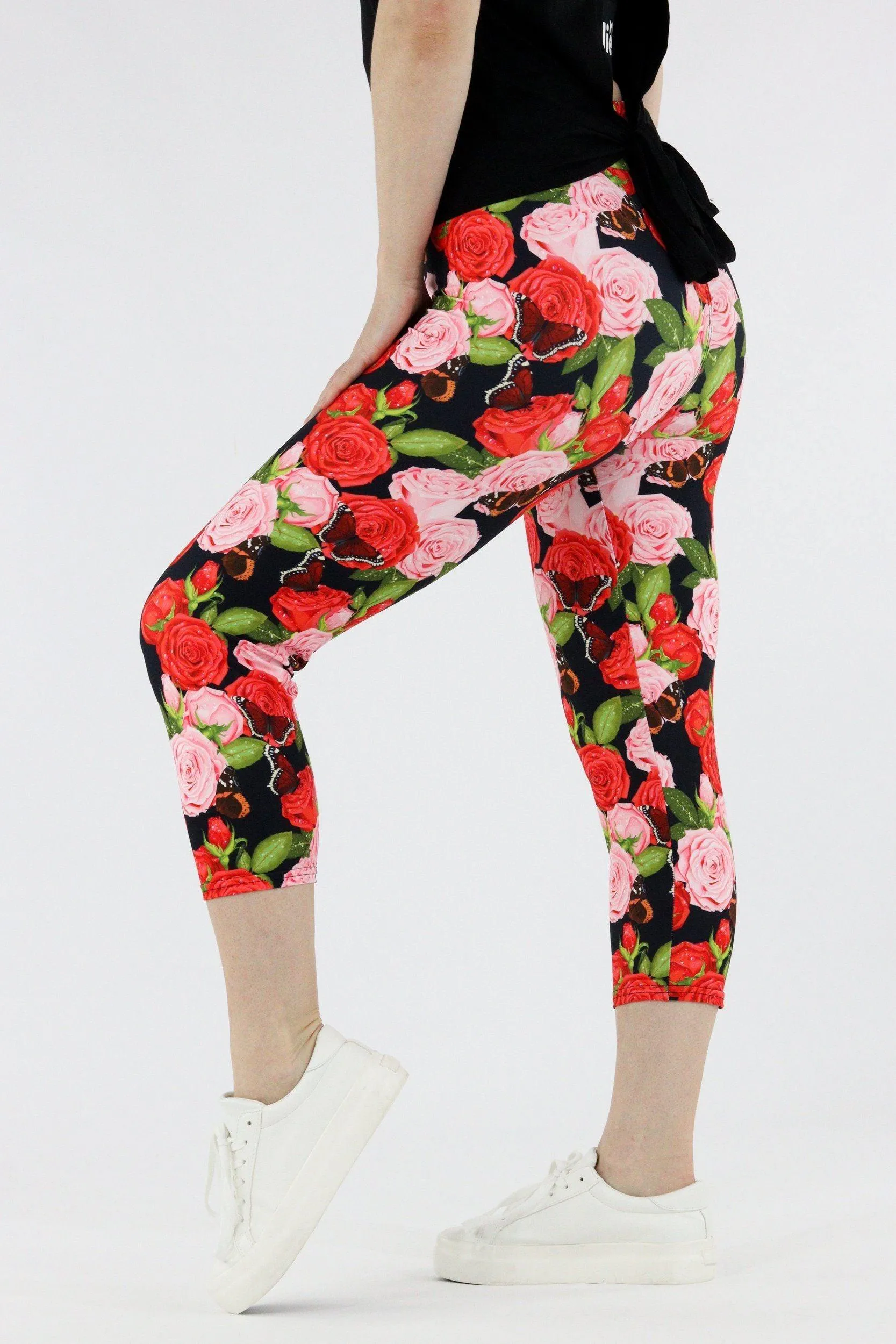 Butterflies n' Roses - Casual Capri Leggings