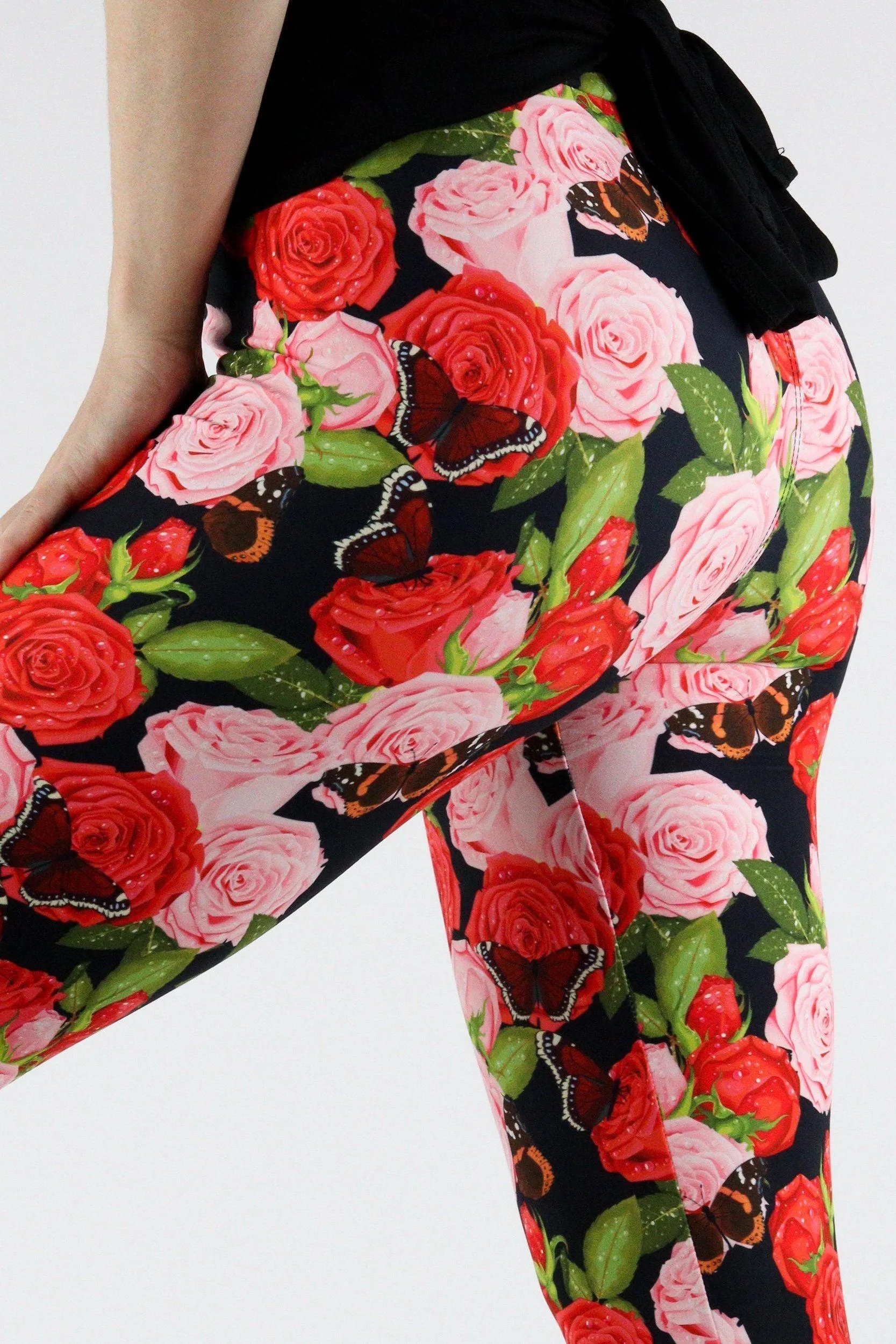 Butterflies n' Roses - Casual Capri Leggings