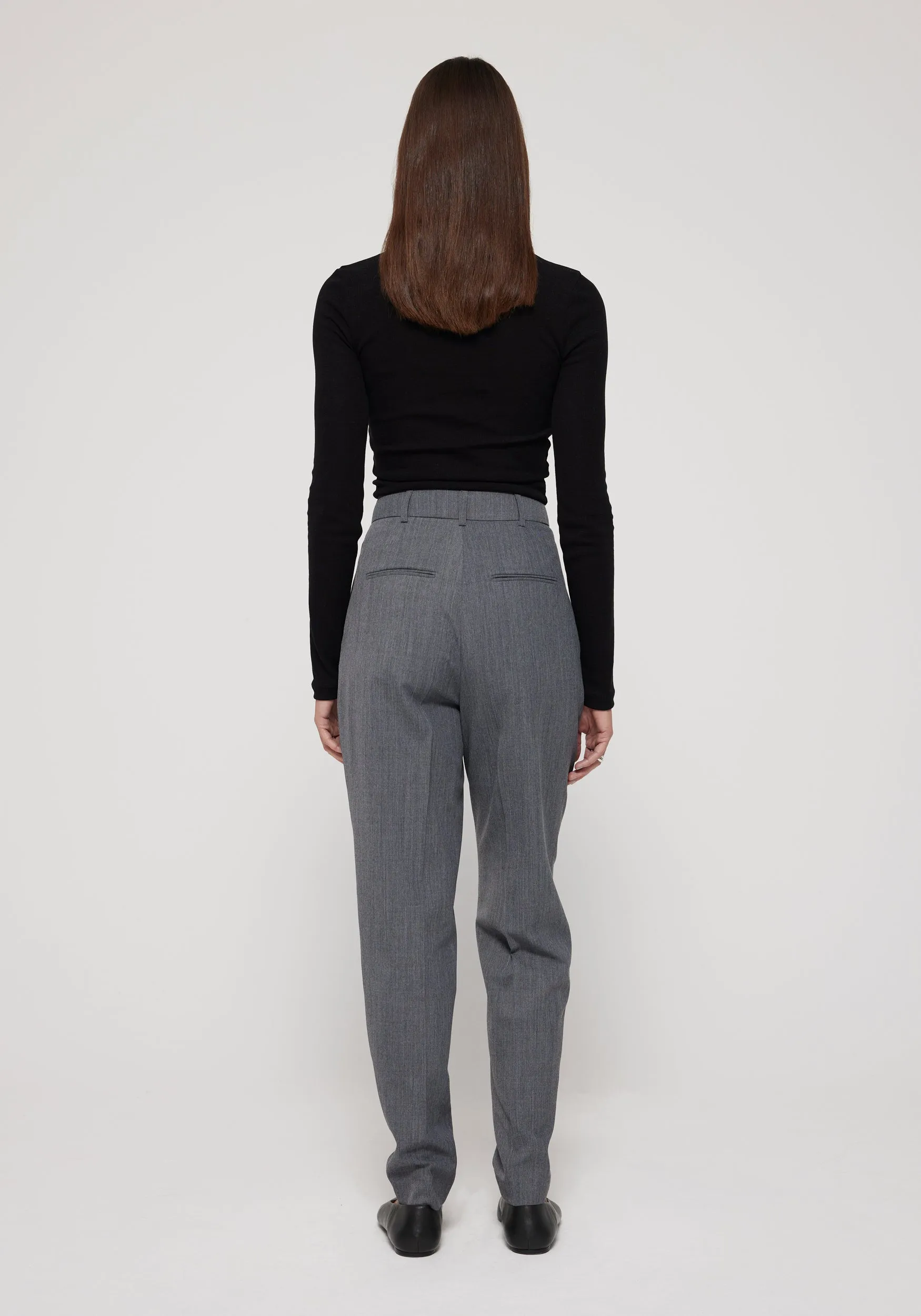 Carrot Fit Single Pleat Trouser in Grey Melange