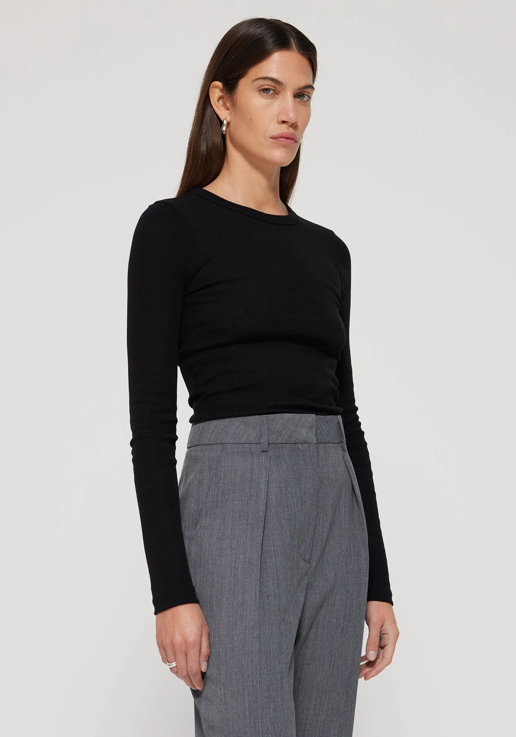 Carrot Fit Single Pleat Trouser in Grey Melange