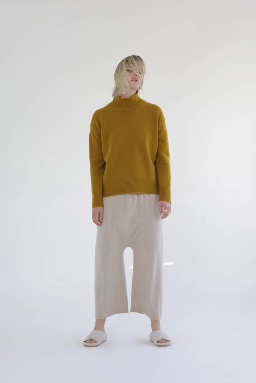 Cashmere wool blended knit baggy pants