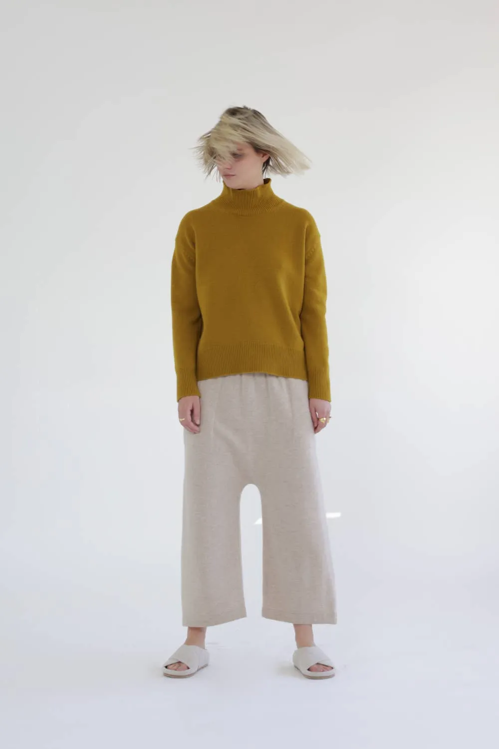 Cashmere wool blended knit baggy pants