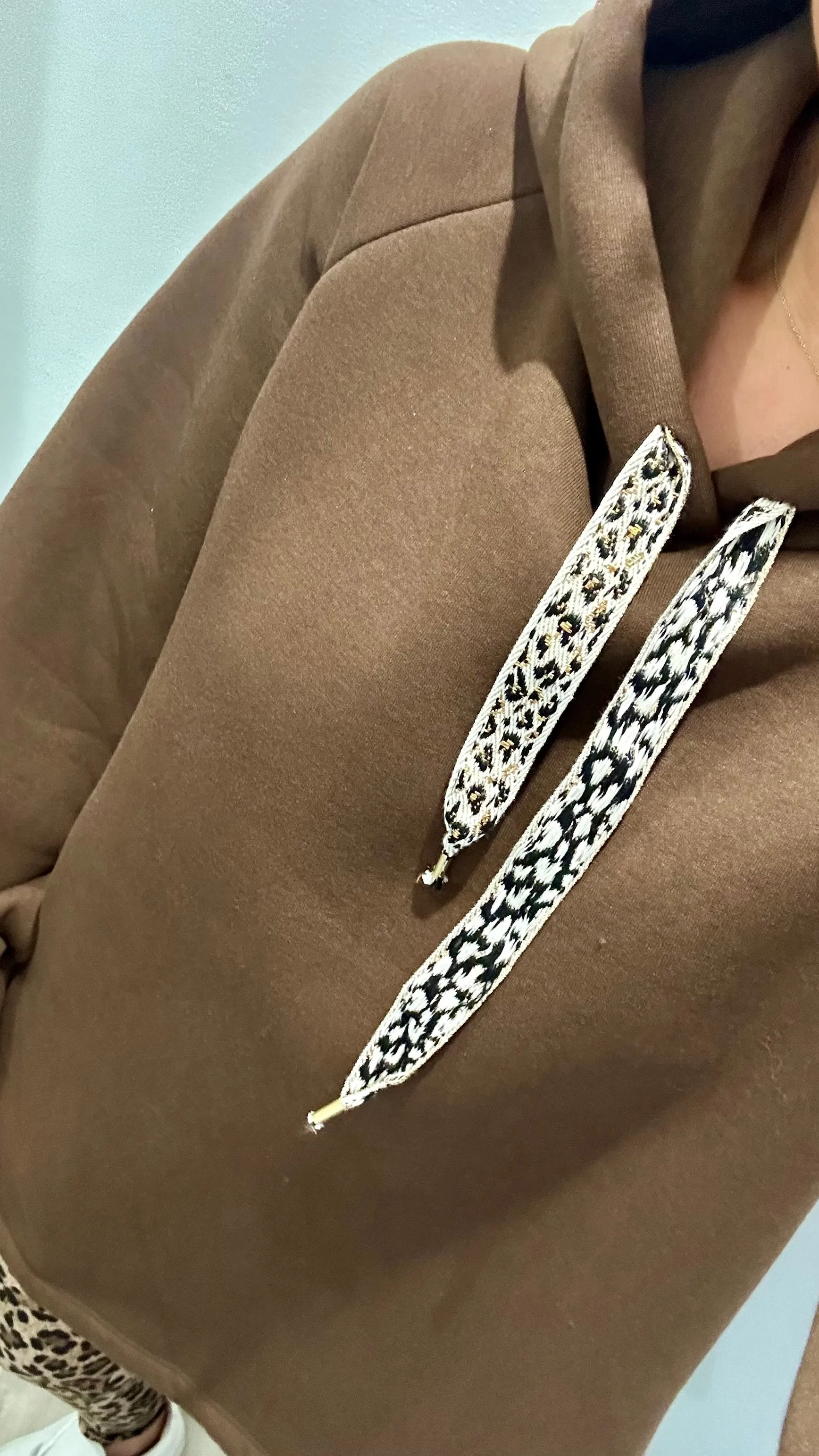 CHOCOLATE LEOPARD DRAWSTRING HOODIE