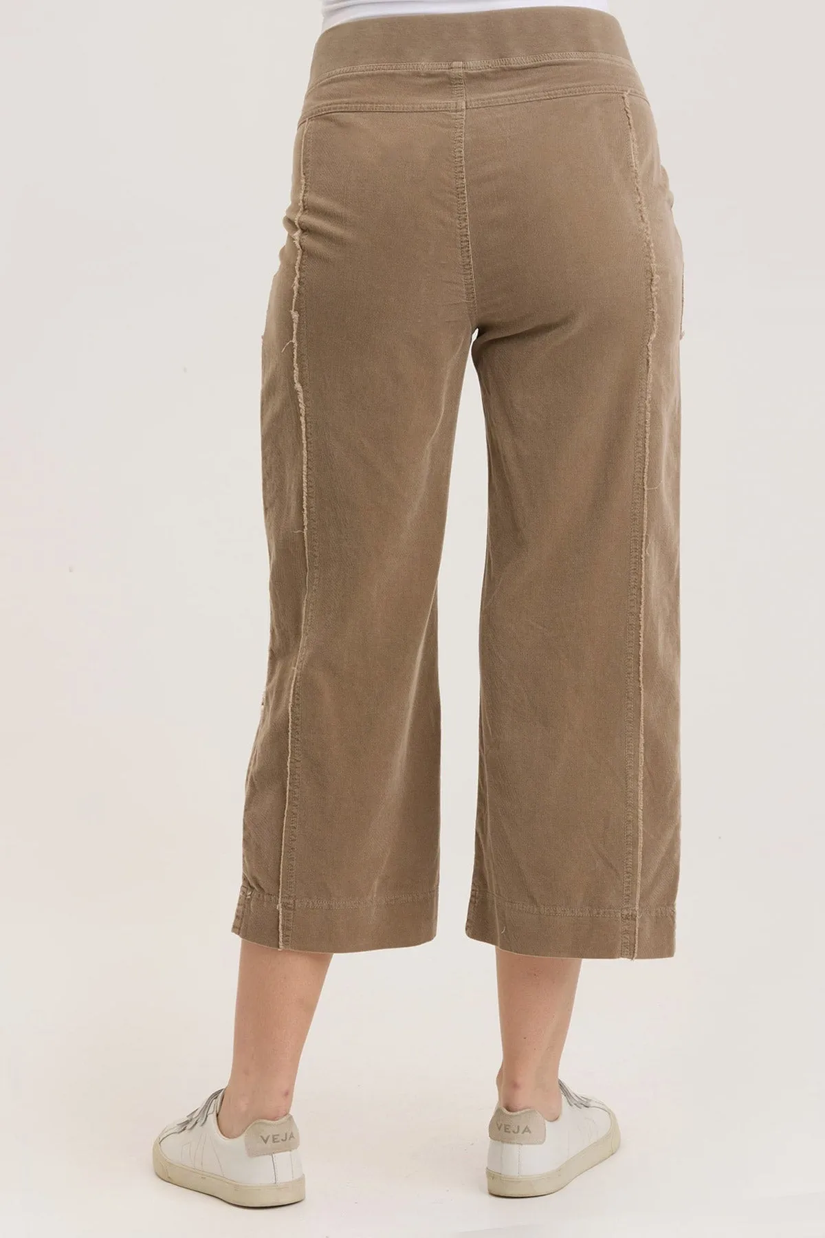 Cord Trumble Crop