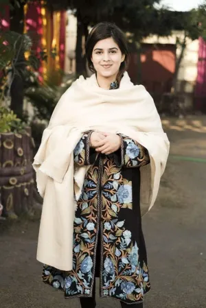 Cream Color Texture Semi pashmina Ladakhi Wool Shawl Is Known For Its Softness.