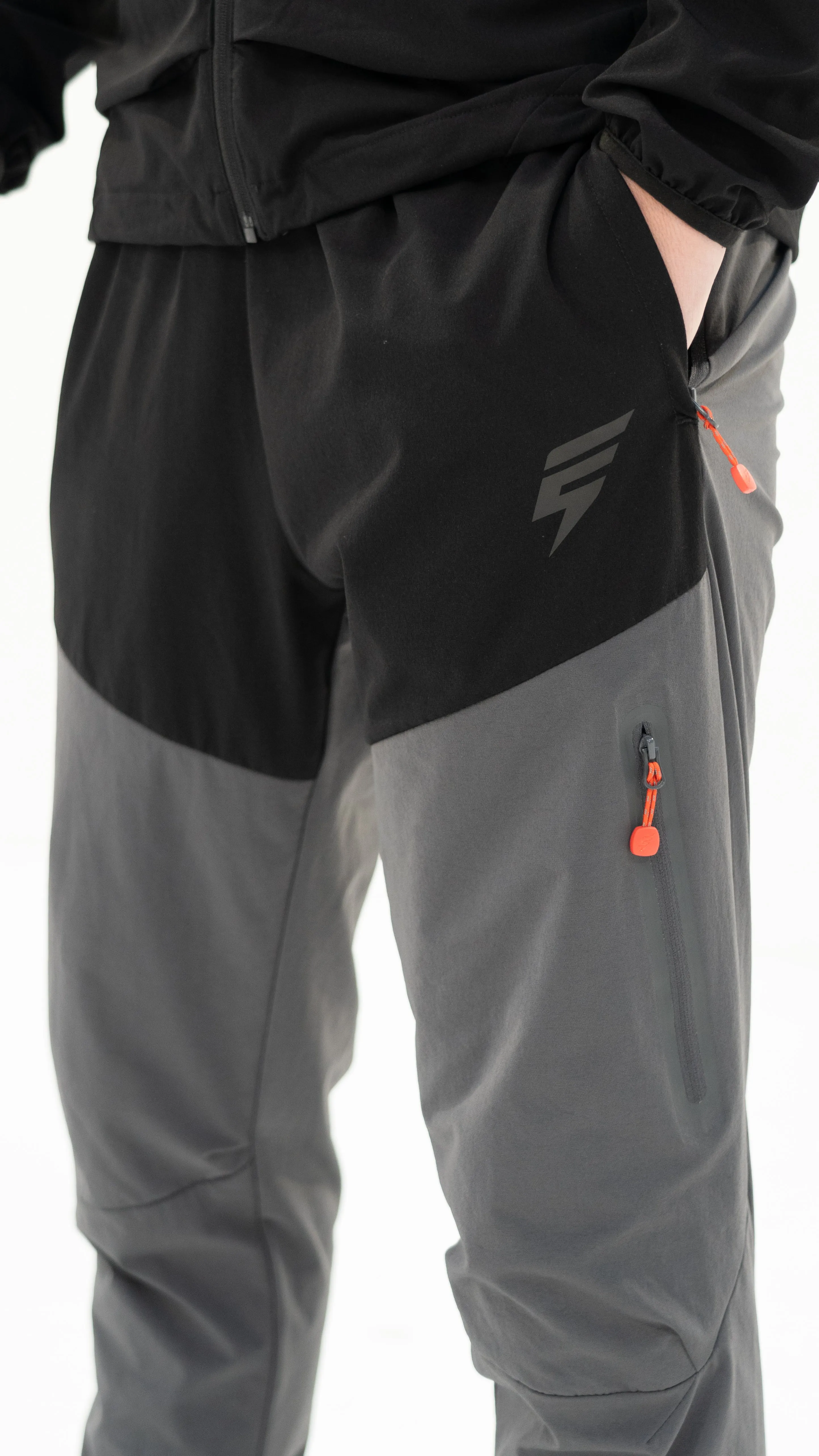 ELUDE Ghost Tracksuit - Black/Coal/Red