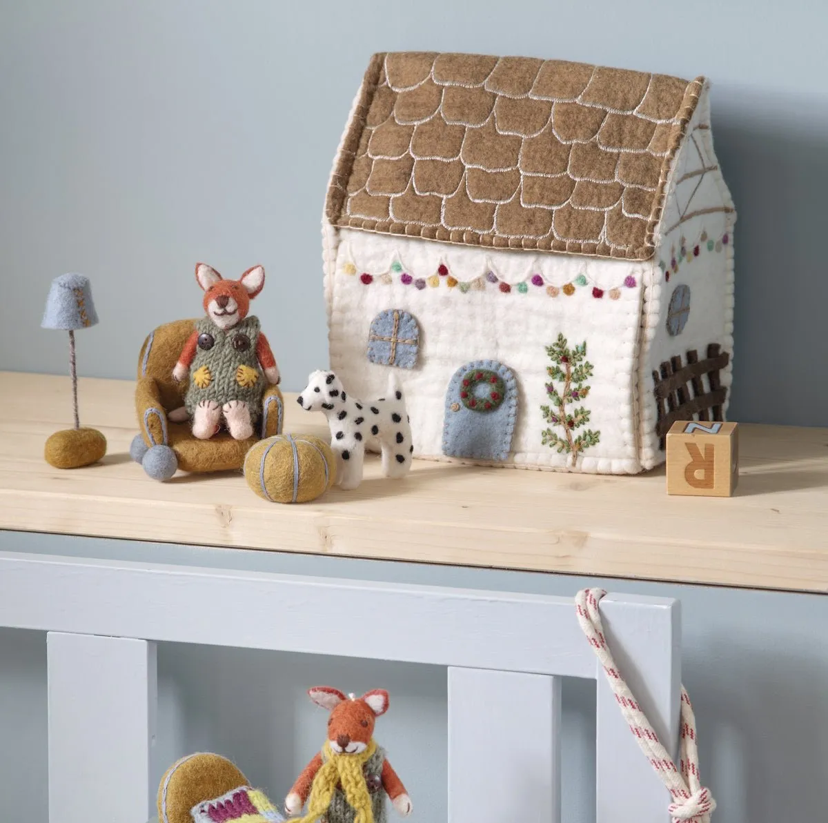 Felt House with Christmas Light Garland by Én Gry & Sif
