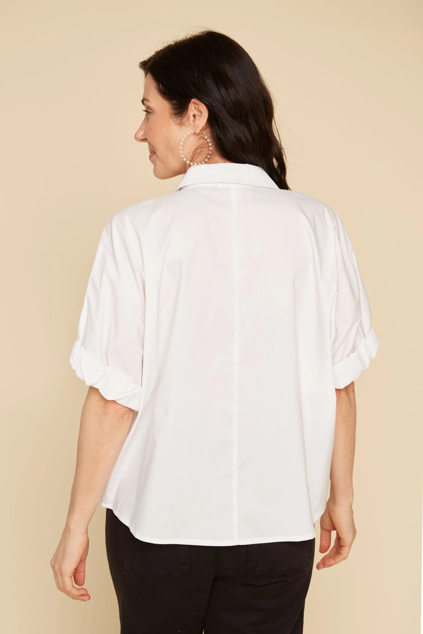 FLUTTERING BREEZE BLOUSE