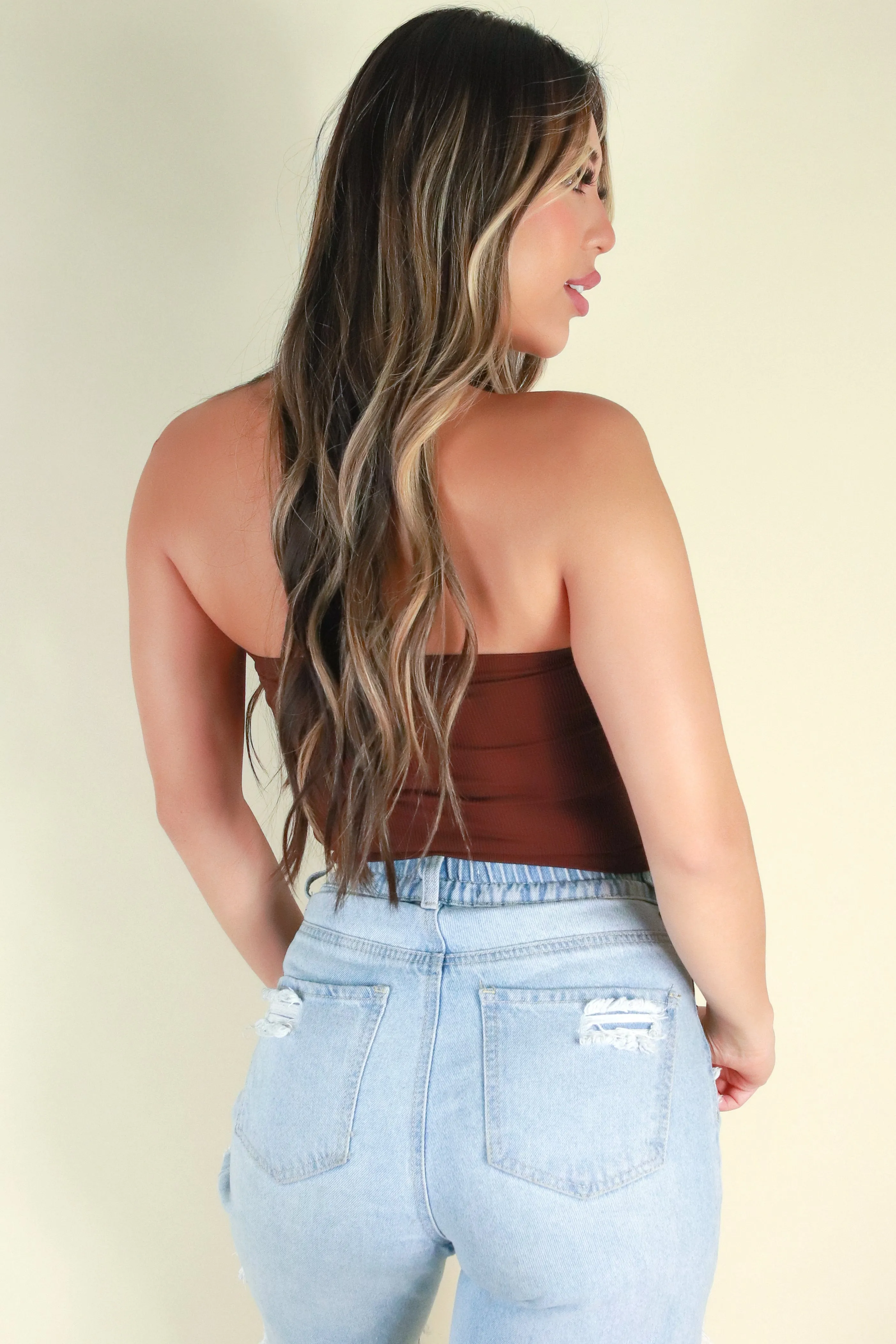 GOTTA CHILL CROP TOP
