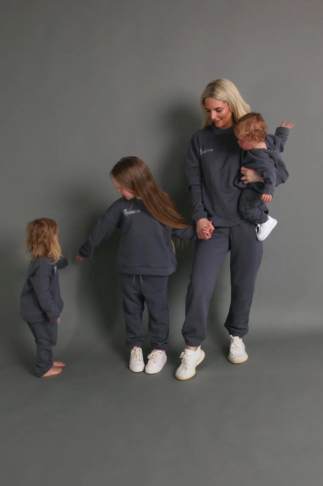 GREY ‘MAMA’ slogan tracksuit - ADULT