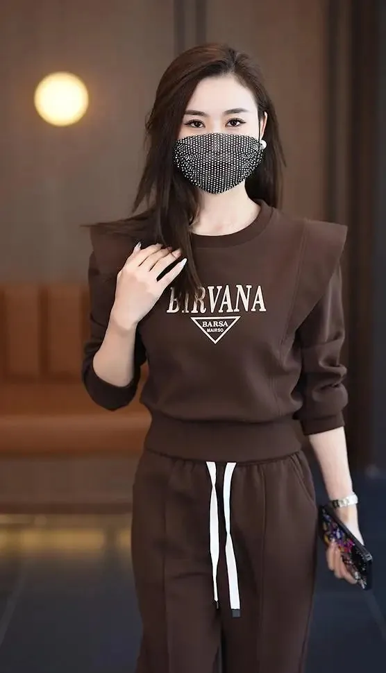 Korean Fashion 2-Piece Women's Sweatsuit