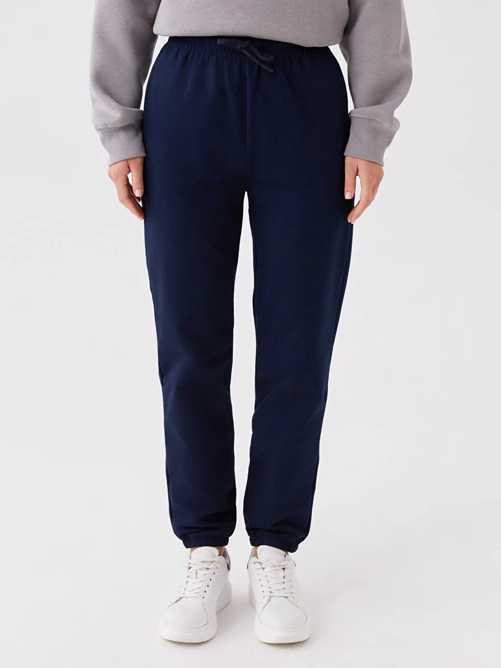 LC WAIKIKI Woman Waist Flat Jogger Tracksuit With Rubber