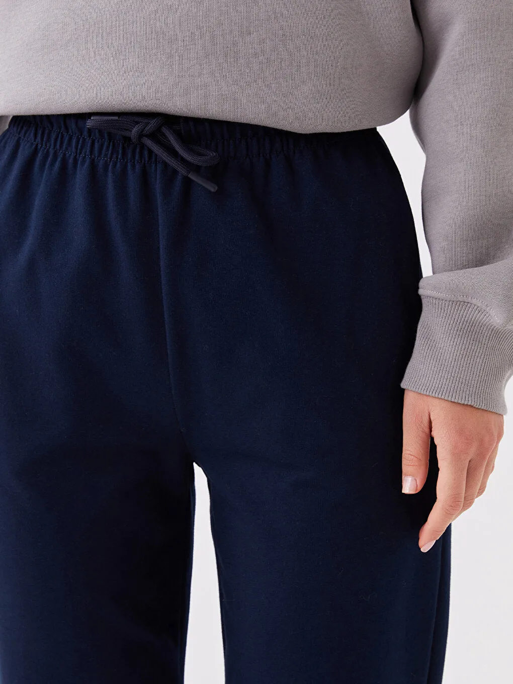 LC WAIKIKI Woman Waist Flat Jogger Tracksuit With Rubber