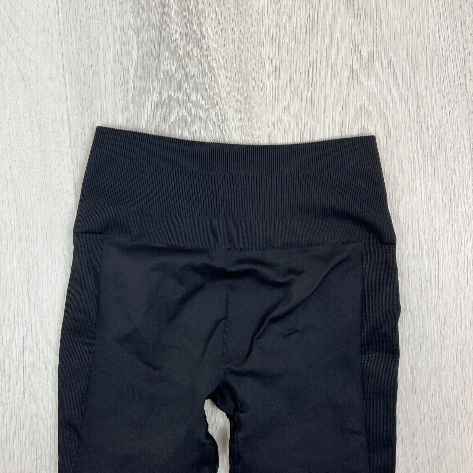 Lululemon Womens Black Cropped Leggings Pants Size Size 6-8 Approx