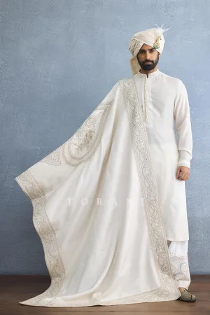 Maahe Fazim Doshala