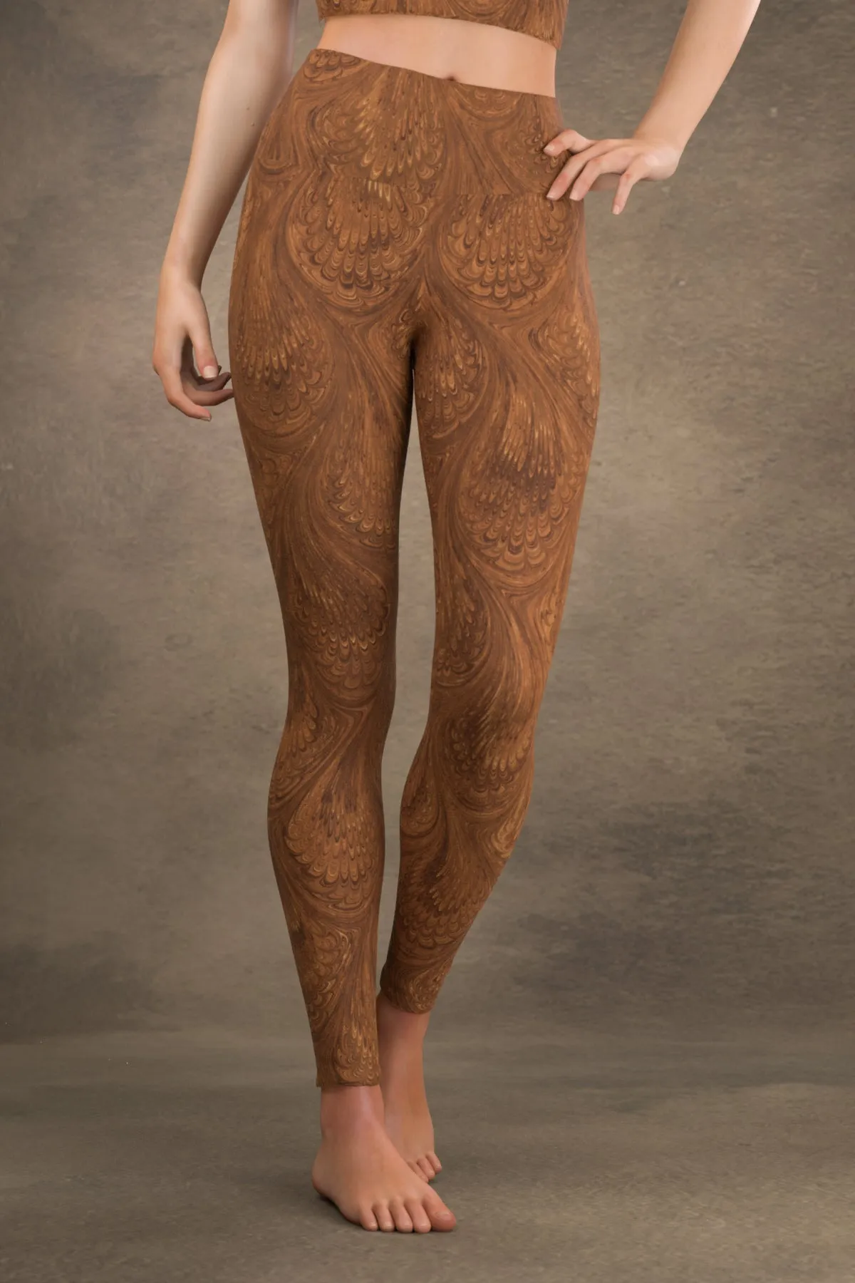 Marbled Peacock Yoga Leggings: Sepia