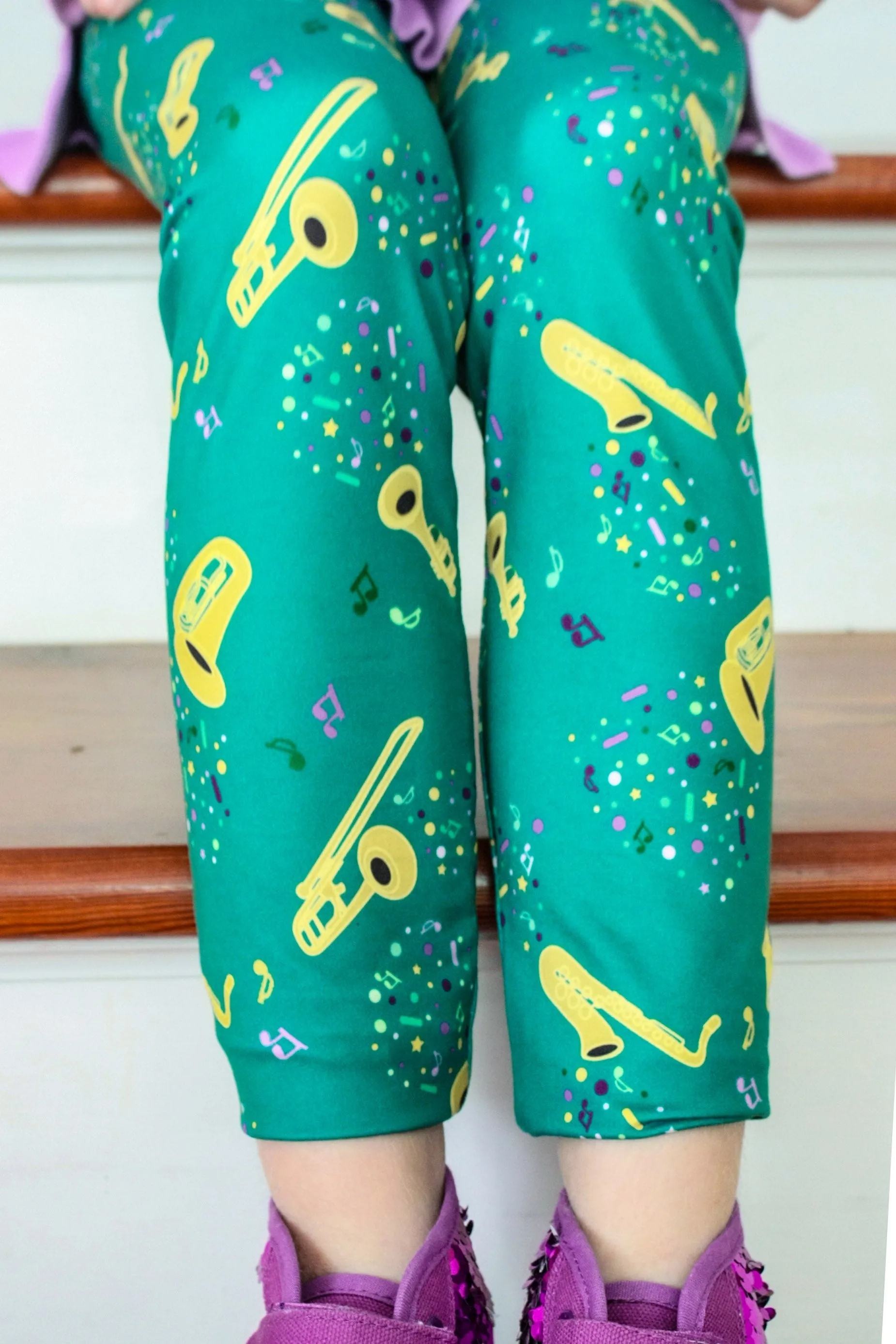 Mardi Gras Leggings: Green Marching Band