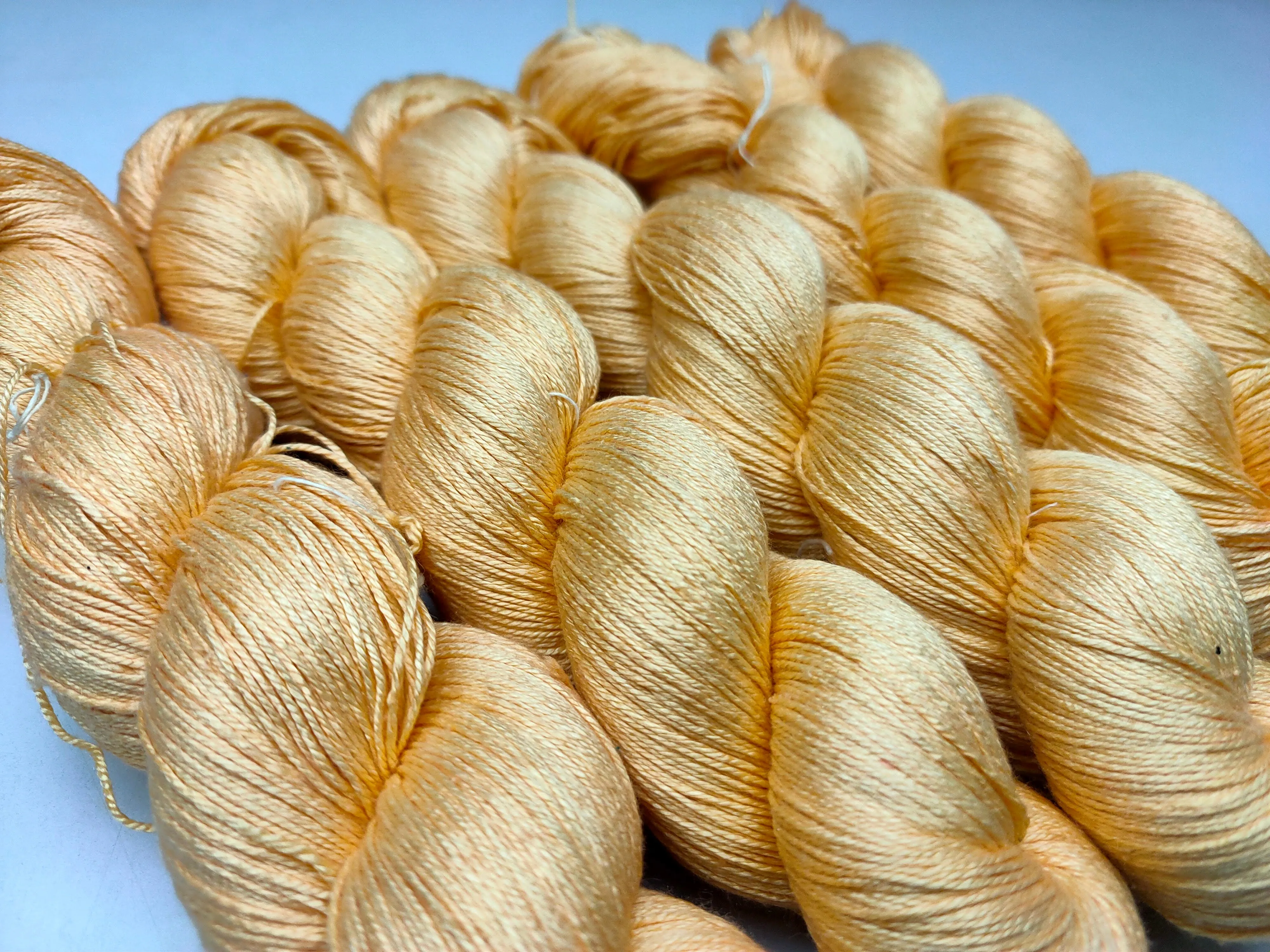 Mulberry Silk Yarn - 600M/100Gr. - Wheat
