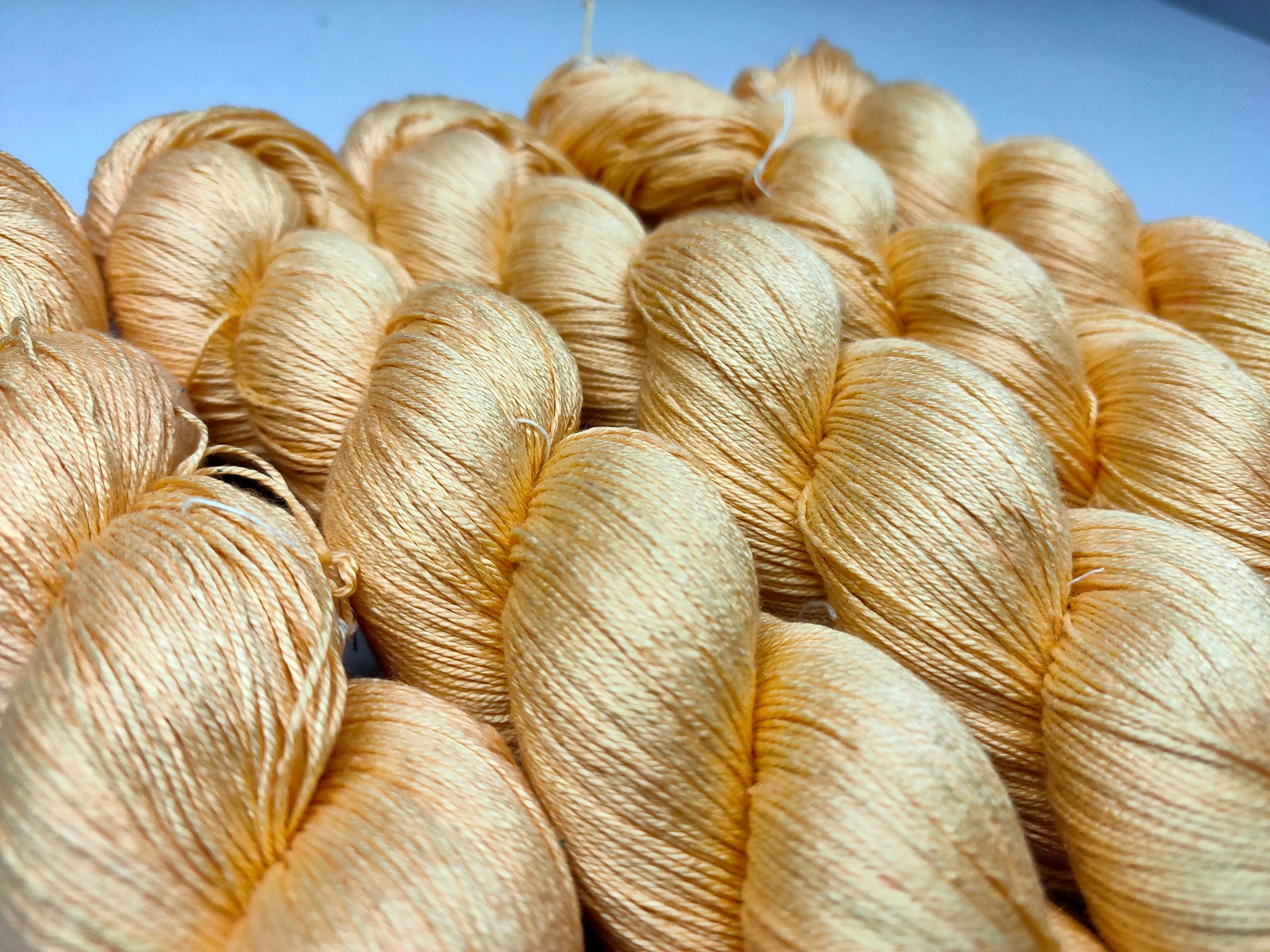 Mulberry Silk Yarn - 600M/100Gr. - Wheat