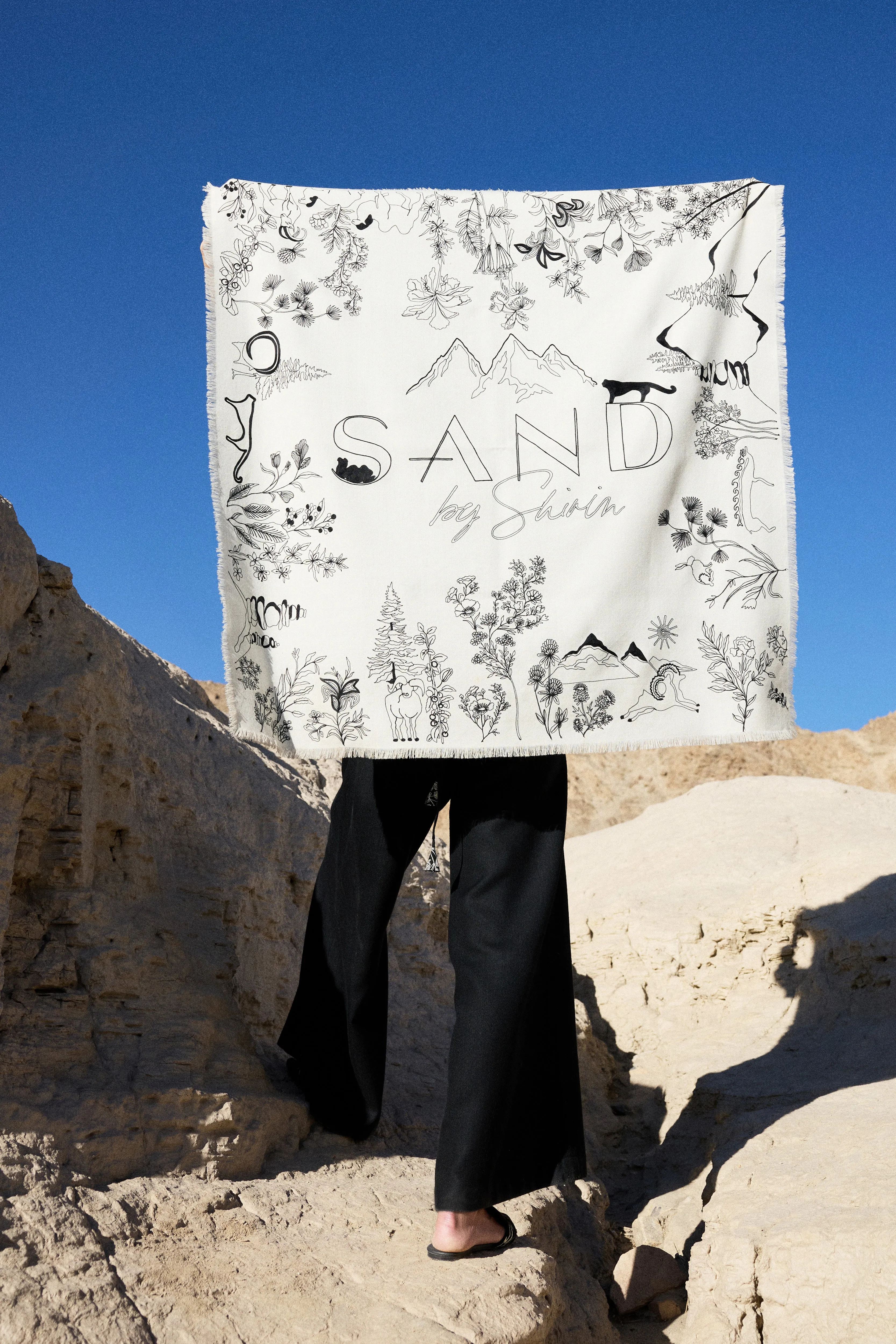 SAND Iconic Woollen Himalayan Landscape Scarf (Ivory & Black)