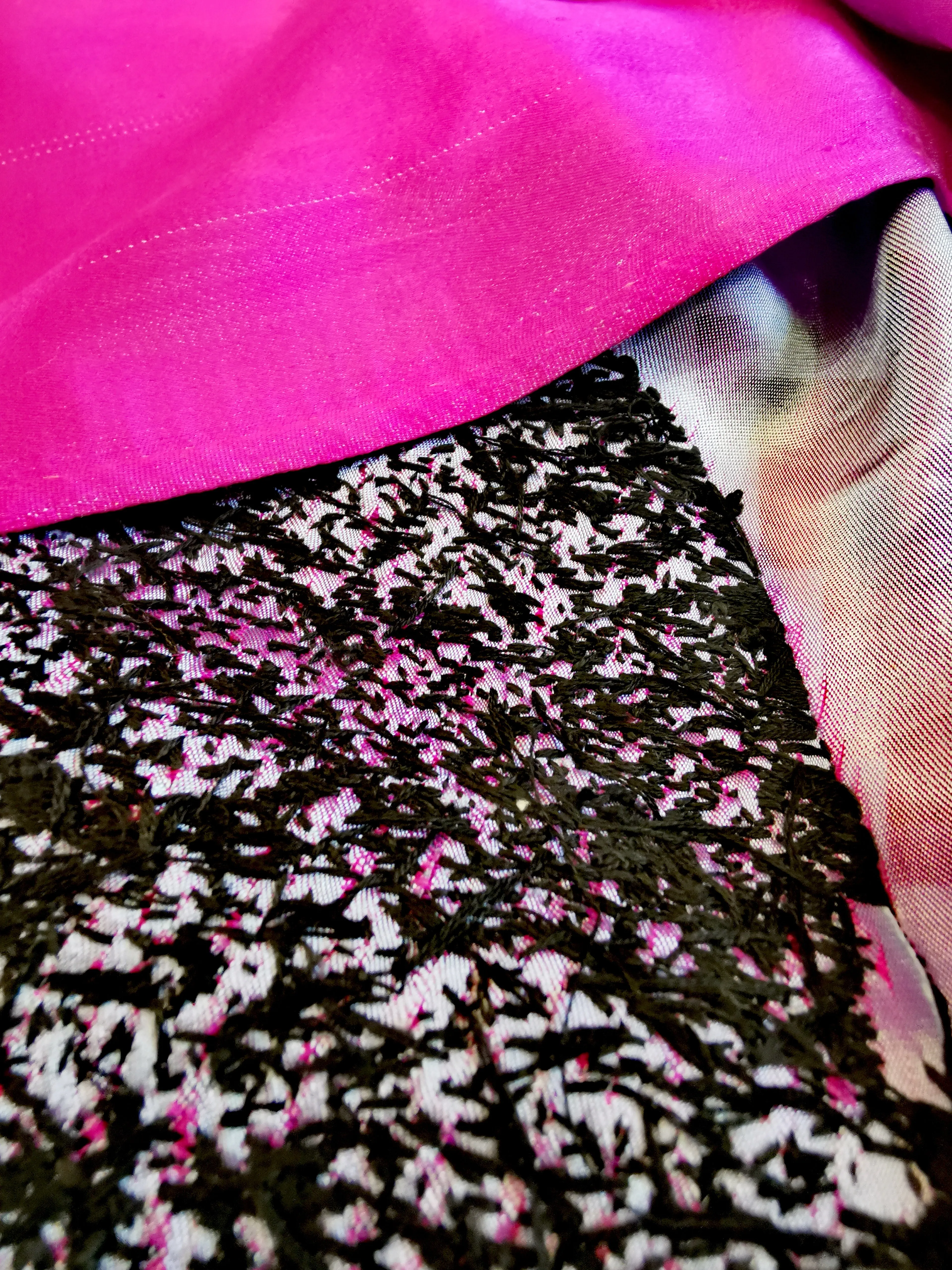 Satin spot shawl