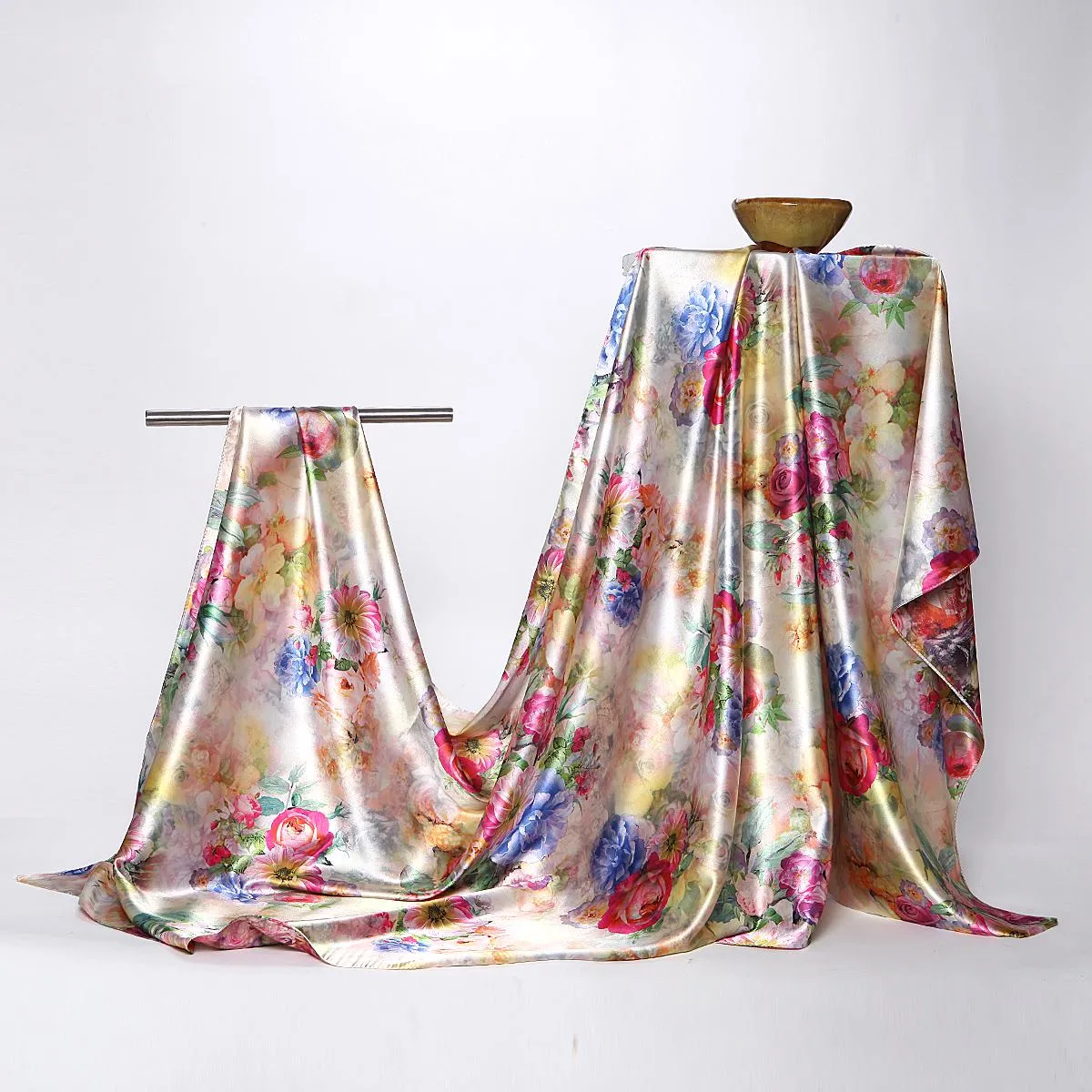 Scarves Women Silk Scarf Fashion Flower Print Square Head Scarves Lady Shawls Silk Women Scarf
