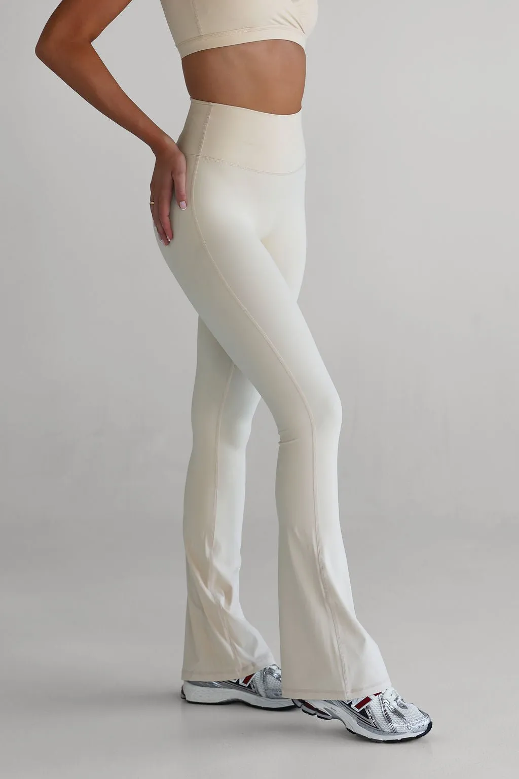SCULPT Flare Leggings - French Vanilla