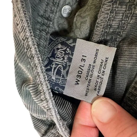 Silver Suki 30x31 Mid skinny Leg Corduroy PantSuki gray Corduroy Jeans