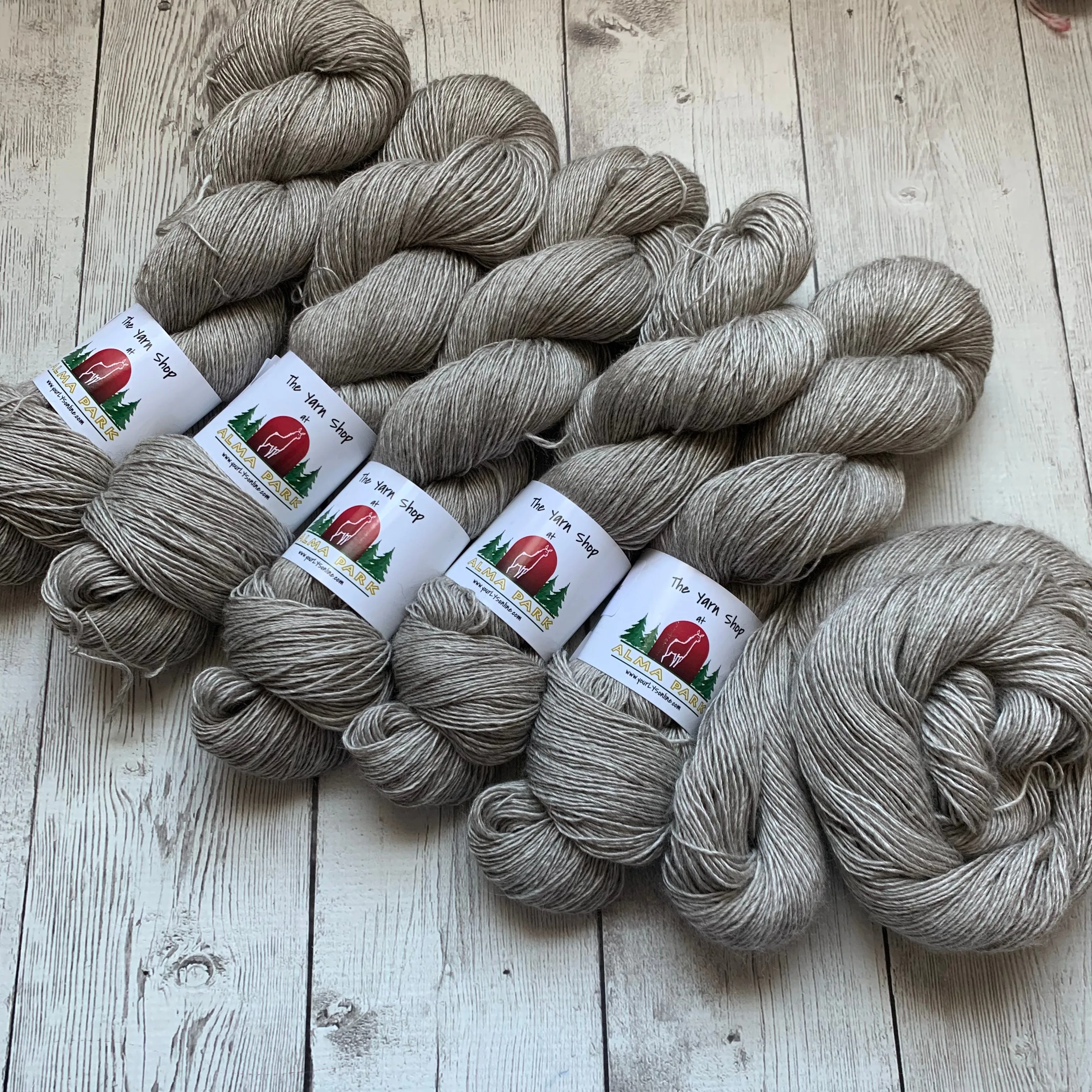 SOCK WEIGHT - LUXURY YAK SILK SINGLE - 523 yds RTS