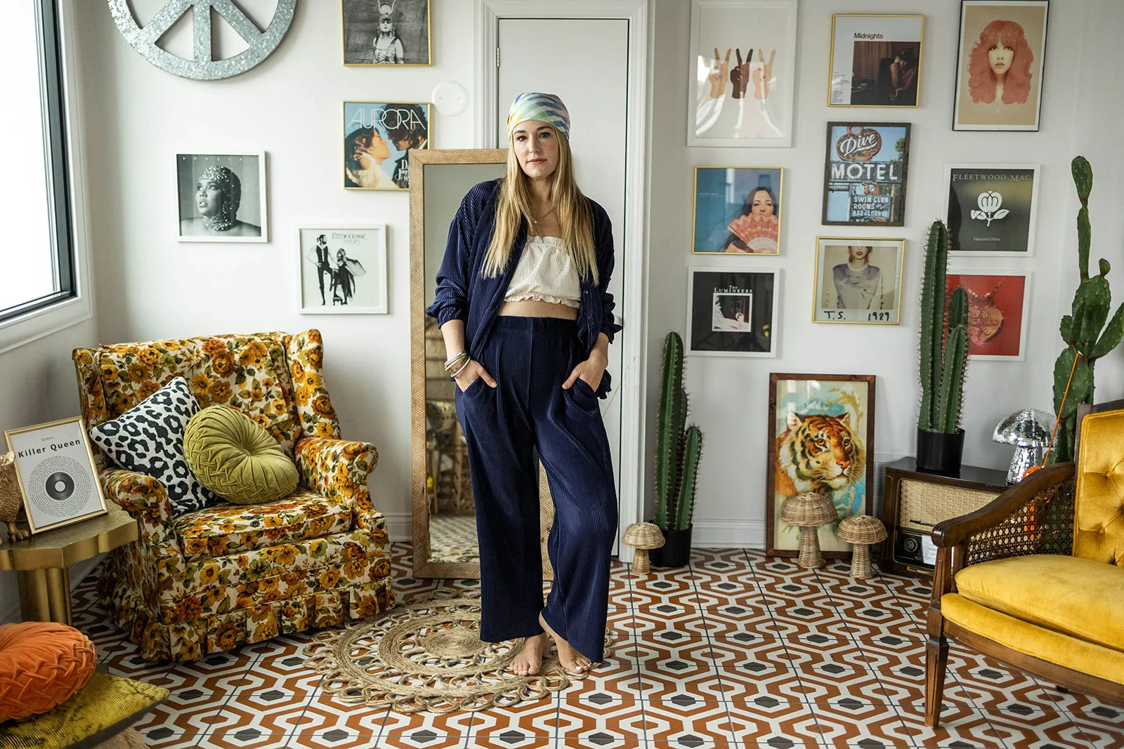 stacy straight leg pants in navy