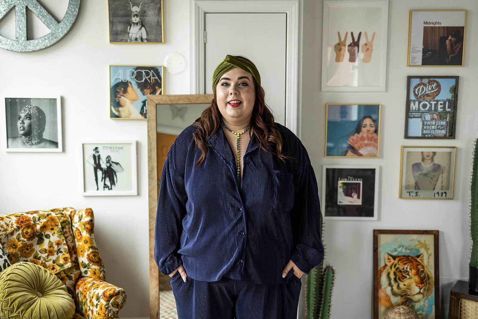 stacy straight leg pants in navy