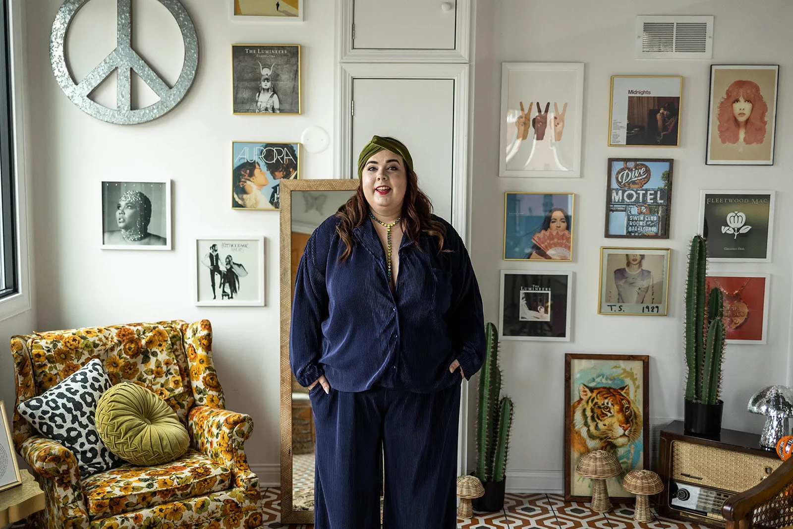 stacy straight leg pants in navy
