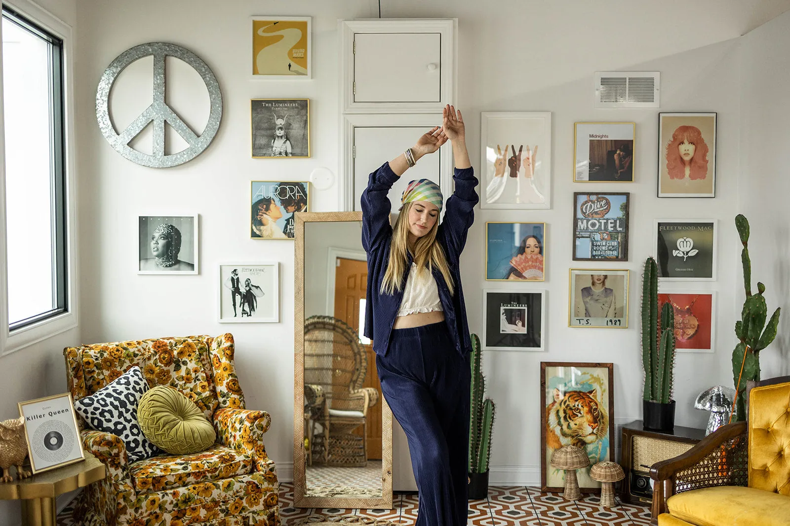 stacy straight leg pants in navy