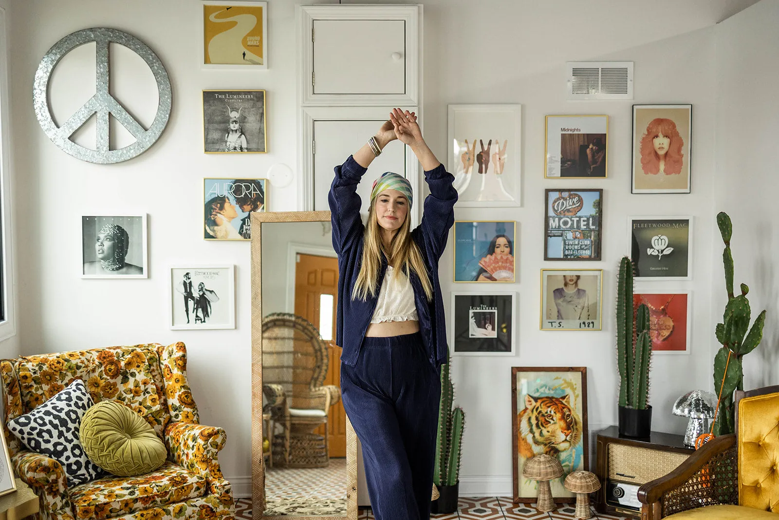 stacy straight leg pants in navy