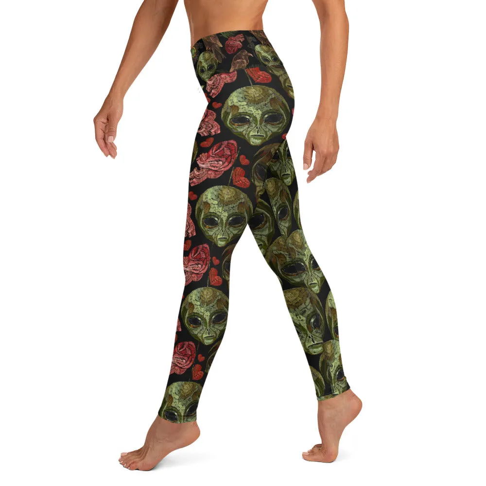 Stitched Aliens - Yoga Leggings