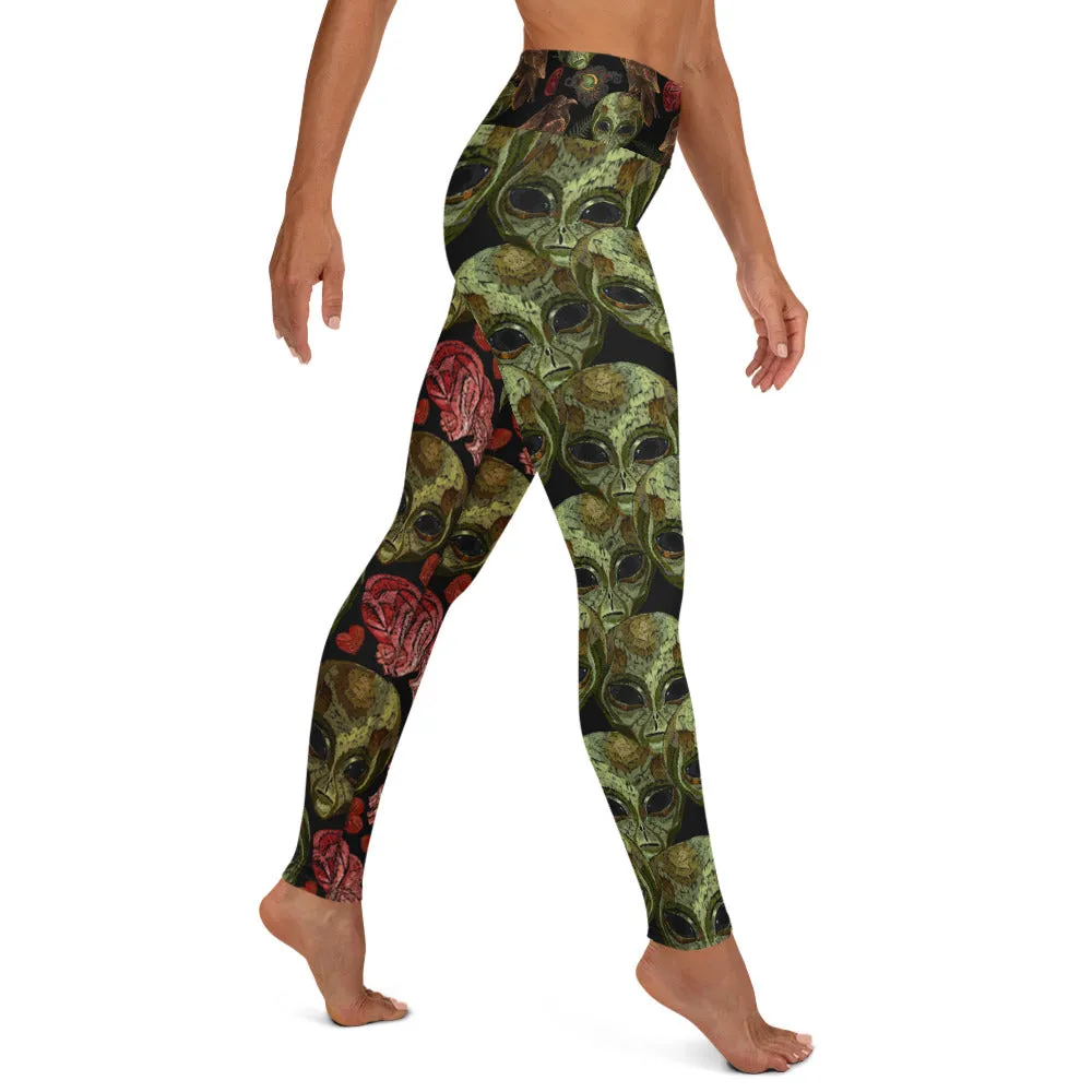 Stitched Aliens - Yoga Leggings
